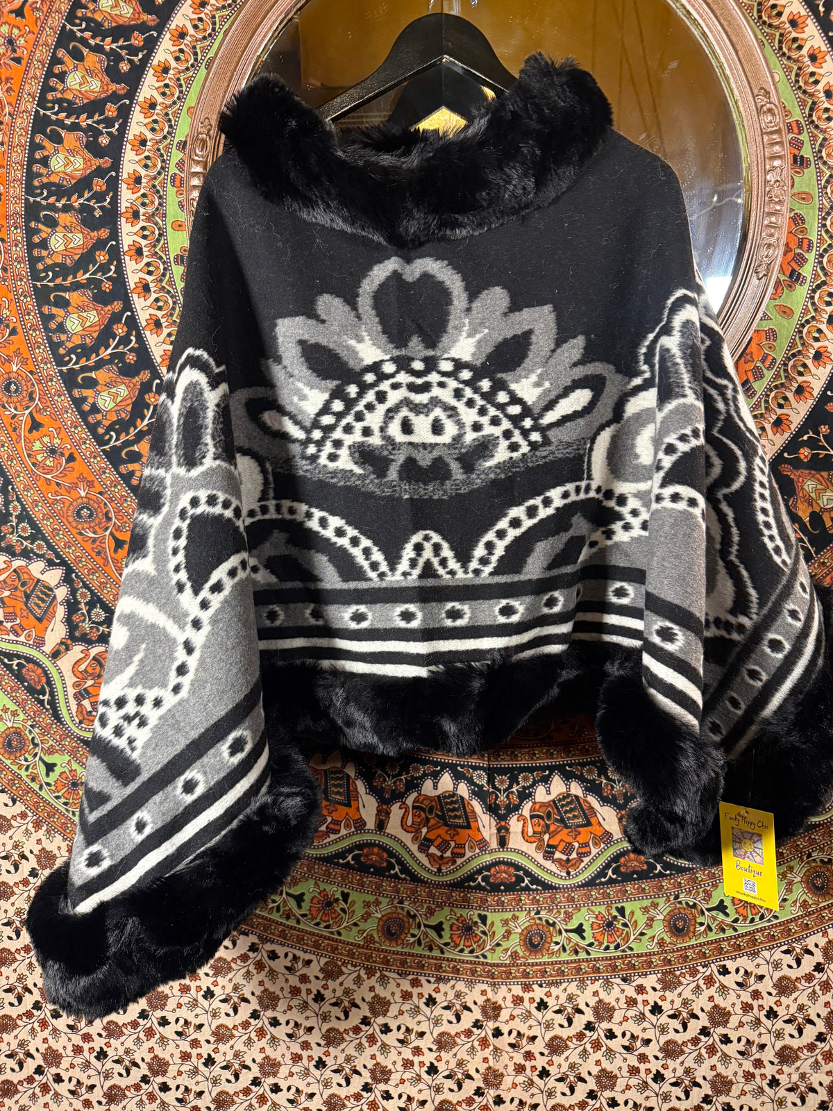 Cozy faux fur trim poncho Black