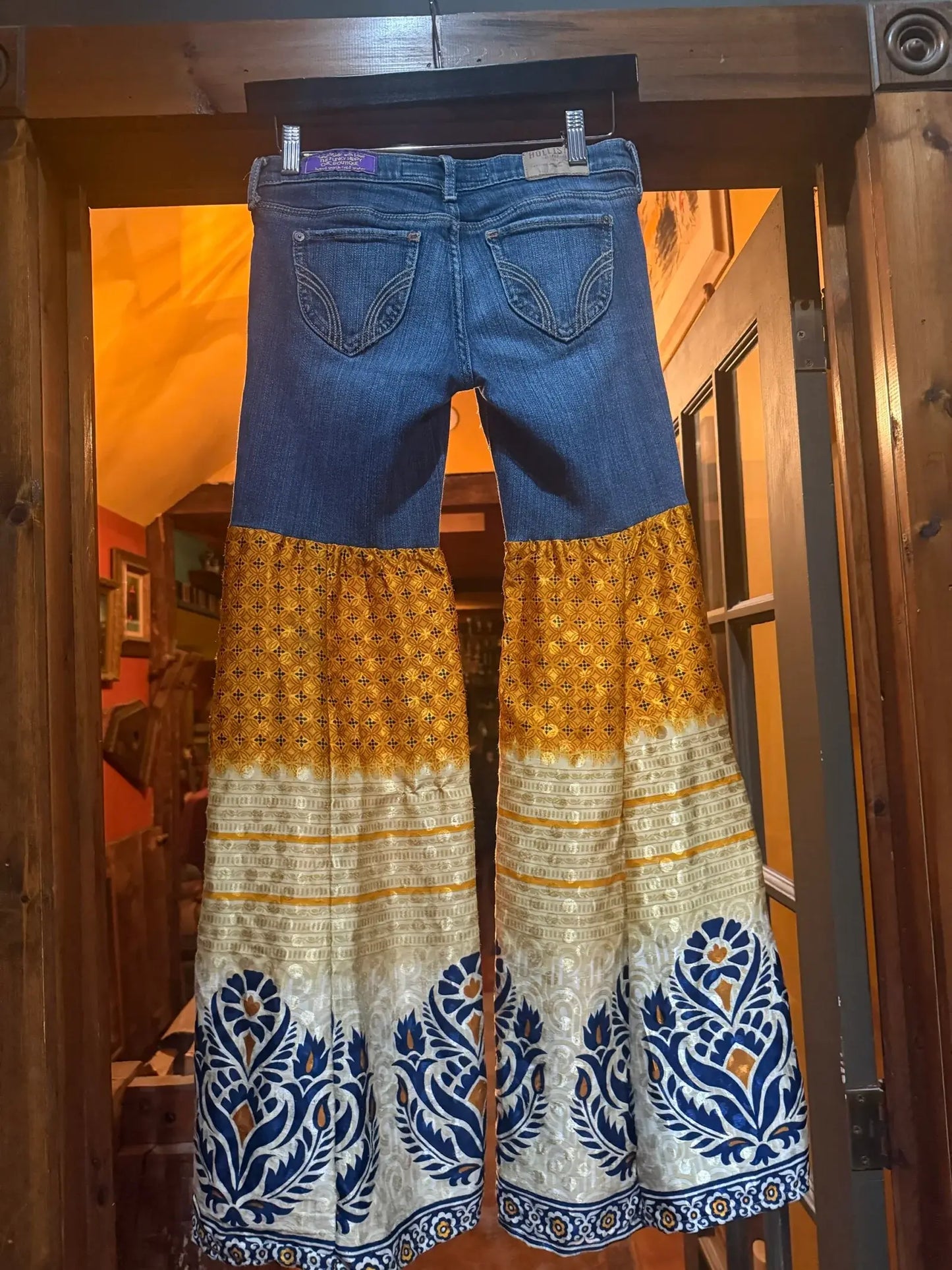 Size 1 low rise groovy jeans
