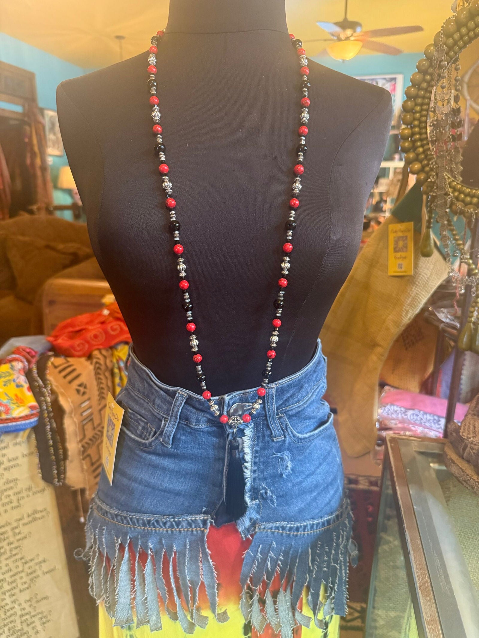 Dramatic Black And Red Mala