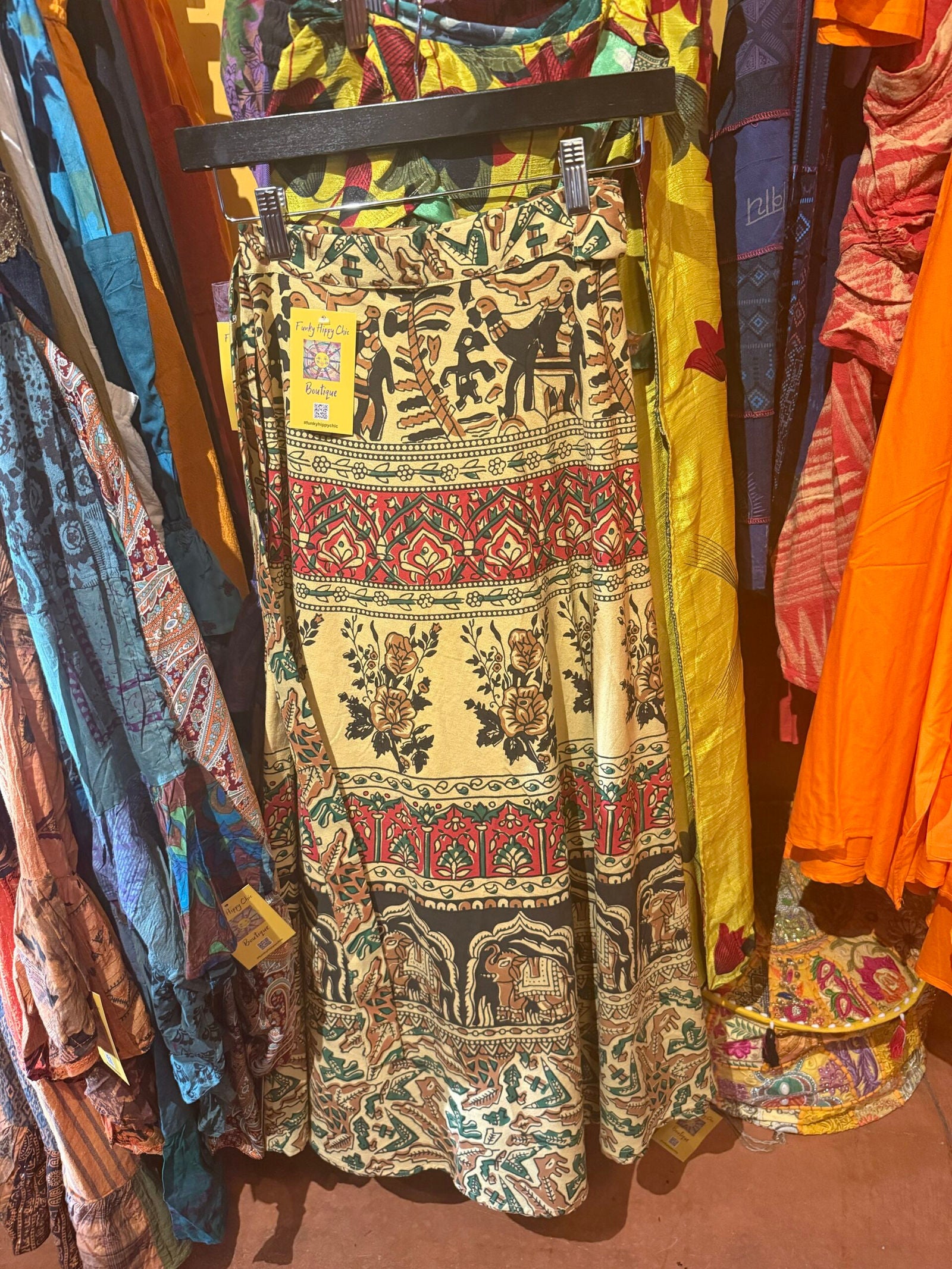 Indian wrap skirt beige/reds
