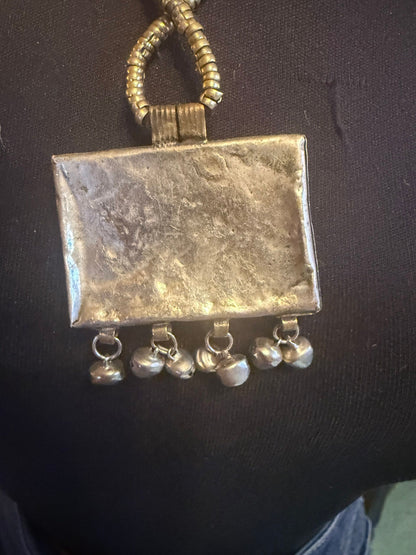 Kuchi pendant triangle detail
