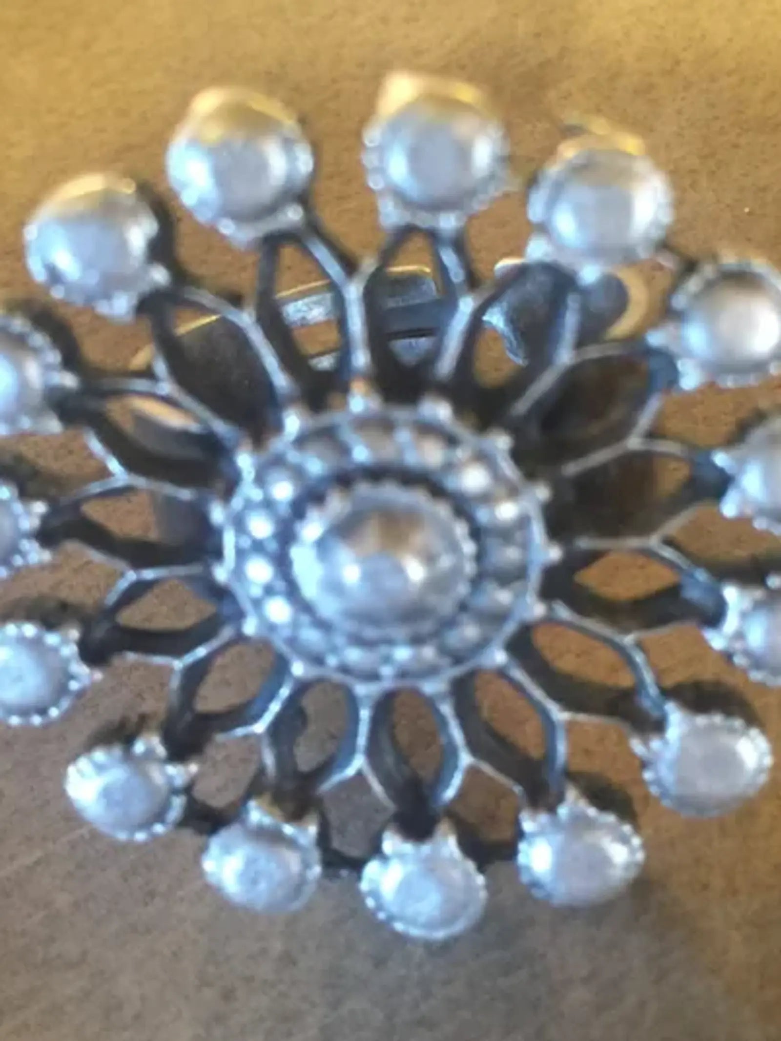 Round beaded spoke ring