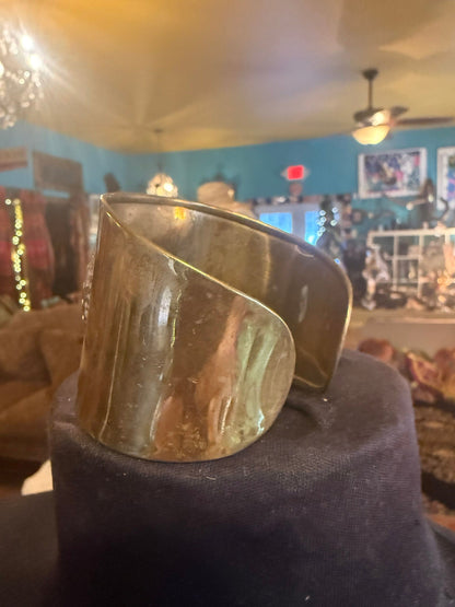 Brass cuff w/turquoise and coral